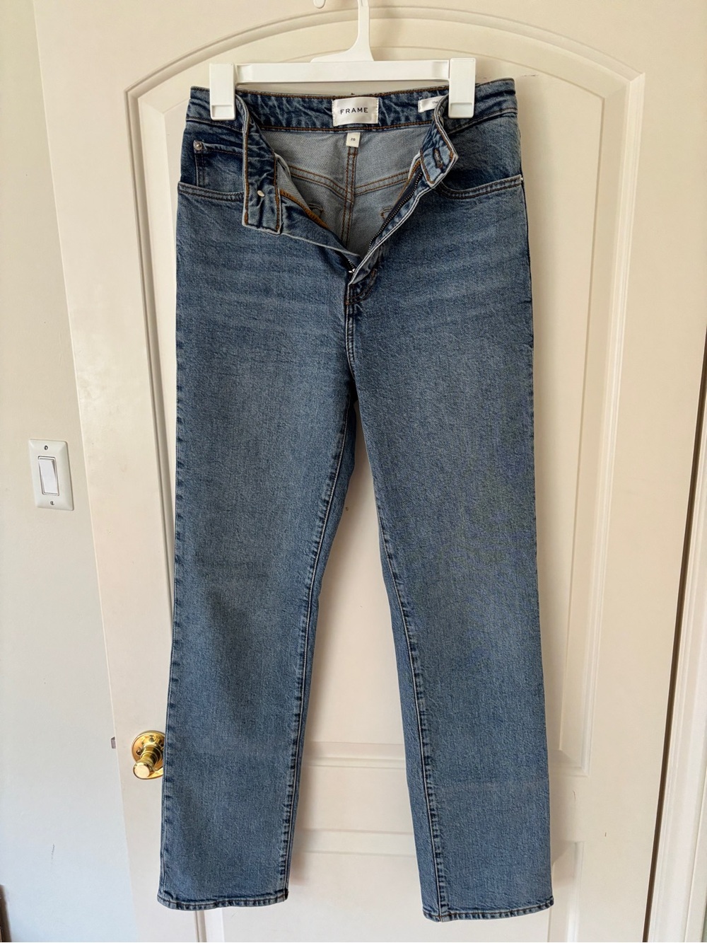 Frame Ruler Straight Leg Jeans - Picture 7 of 9